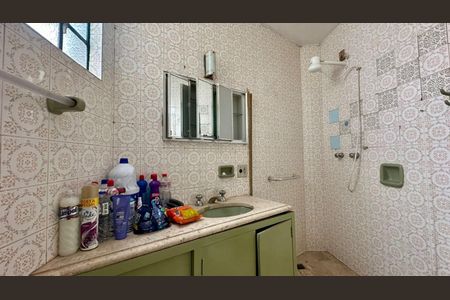 Apartamento à venda com 210m², 4 quartos e 2 vagasBanheiro 