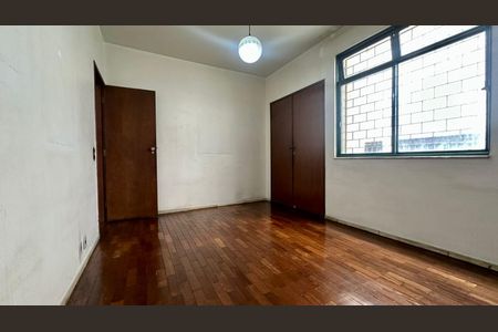 Apartamento à venda com 210m², 4 quartos e 2 vagasQuarto 