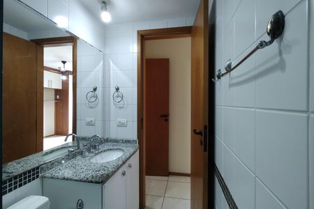 Apartamento à venda com 66m², 2 quartos e 1 vagaBanheiro da Suíte