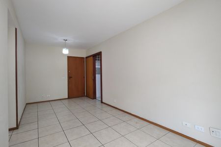 Apartamento à venda com 66m², 2 quartos e 1 vagaSala