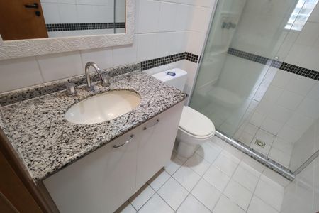 Apartamento à venda com 66m², 2 quartos e 1 vagaBanheiro Social