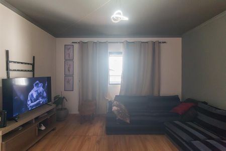 Casa para alugar com 80m², 2 quartos e 3 vagas Casa para alugar com 80m², 2 quartos e 3 vagasSala