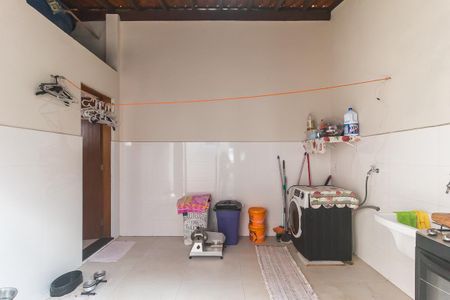 Casa para alugar com 80m², 2 quartos e 3 vagas Casa para alugar com 80m², 2 quartos e 3 vagasÁrea de Serviço