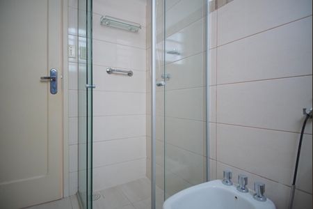 Apartamento à venda com 78m², 3 quartos e sem vagaBanheiro Corredor