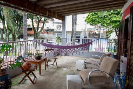 Casa para alugar com 680m², 3 quartos e 8 vagasSacada
