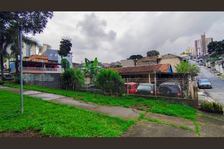 Casa para alugar com 680m², 3 quartos e 8 vagasFachada