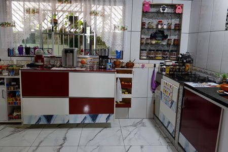 Casa para alugar com 680m², 3 quartos e 8 vagasCozinha 2