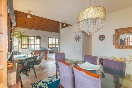 Casa à venda com 334m², 4 quartos e 2 vagas Casa à venda com 334m², 4 quartos e 2 vagasSala 3