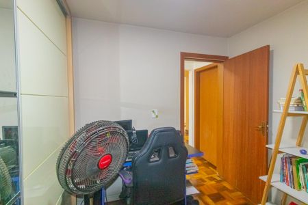 Casa à venda com 334m², 4 quartos e 2 vagas Casa à venda com 334m², 4 quartos e 2 vagasQuarto 2