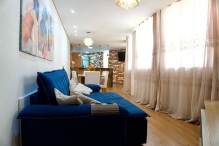 Sala - Cortinas Fechadas de apartamento à venda com 2 quartos, 92m² em Centro, Belo Horizonte