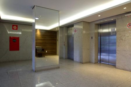 Apartamento à venda com 92m², 3 quartos e sem vagaÁrea comum - Hall dos elevadores