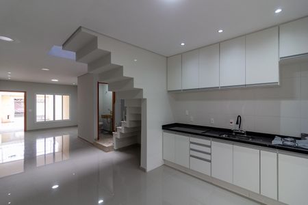 Casa para alugar com 190m², 3 quartos e 2 vagas Casa para alugar com 190m², 3 quartos e 2 vagasCozinha
