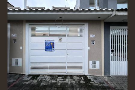 Casa para alugar com 190m², 3 quartos e 2 vagas Casa para alugar com 190m², 3 quartos e 2 vagasFachada