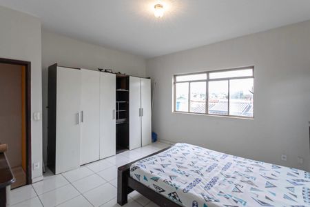 Casa para alugar com 220m², 3 quartos e 4 vagas Casa para alugar com 220m², 3 quartos e 4 vagasSuíte