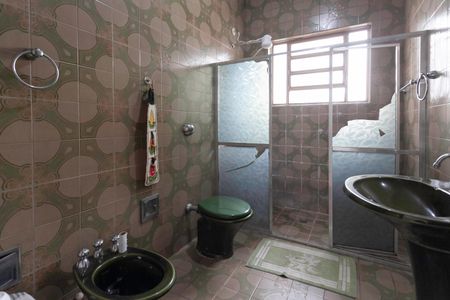 Casa para alugar com 220m², 3 quartos e 4 vagas Casa para alugar com 220m², 3 quartos e 4 vagasBanheiro social