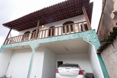 Casa para alugar com 220m², 3 quartos e 4 vagas Casa para alugar com 220m², 3 quartos e 4 vagasFachada