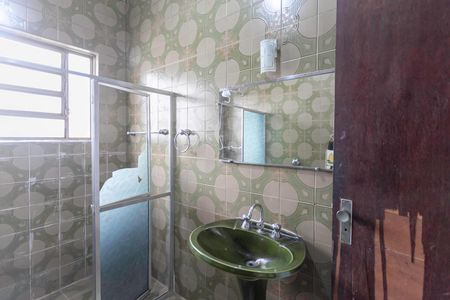 Casa para alugar com 220m², 3 quartos e 4 vagas Casa para alugar com 220m², 3 quartos e 4 vagasBanheiro social