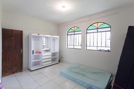 Casa para alugar com 220m², 3 quartos e 4 vagas Casa para alugar com 220m², 3 quartos e 4 vagasQuarto 1