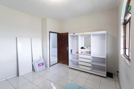 Quarto 1 de casa para alugar com 3 quartos, 220m² em Planalto, Belo Horizonte
