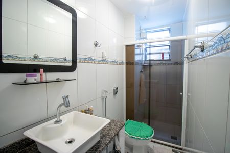 Apartamento à venda com 56m², 2 quartos e 1 vaga Apartamento à venda com 56m², 2 quartos e 1 vagaBanheiro