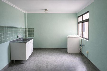 Cozinha  de apartamento para alugar com 1 quarto, 43m² em São João, Porto Alegre