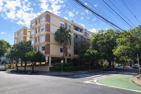 Fachada  de apartamento para alugar com 1 quarto, 43m² em São João, Porto Alegre