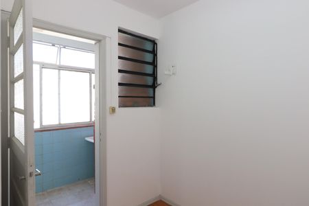 Apartamento para alugar com 108m², 3 quartos e sem vagaQuarto da dependência