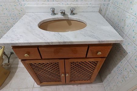 Apartamento para alugar com 108m², 3 quartos e sem vagaBanheiro 1