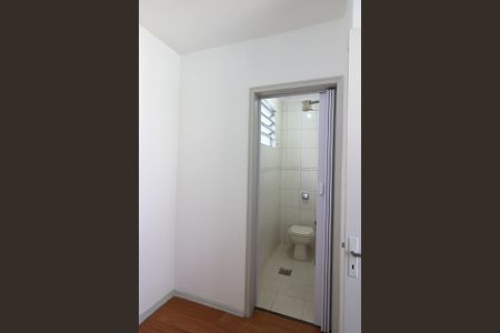 Apartamento para alugar com 108m², 3 quartos e sem vagaQuarto da dependência