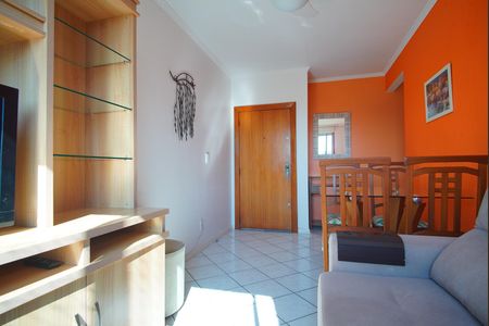 Sala de apartamento para alugar com 3 quartos, 93m² em Jardim Itu, Porto Alegre