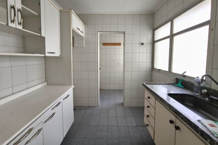 Apartamento à venda com 46m², 1 quarto e 1 vaga Apartamento à venda com 46m², 1 quarto e 1 vagaCozinha