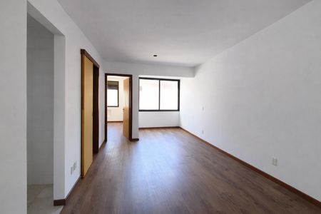 Sala  de apartamento para alugar com 1 quarto, 42m² em Centro Histórico, Porto Alegre