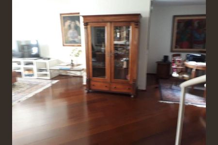 Apartamento à venda com 3 quartos, 226m² em Moema, São Paulo