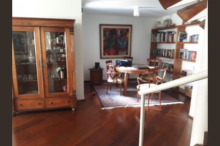 Apartamento à venda com 3 quartos, 226m² em Moema, São Paulo