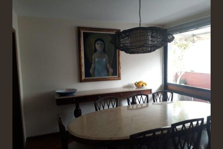 Apartamento à venda com 3 quartos, 226m² em Moema, São Paulo