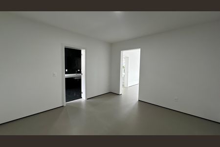 Casa de condomínio à venda com 493m², 4 quartos e 2 vagas Casa de condomínio à venda com 493m², 4 quartos e 2 vagasCloset do Quarto 3