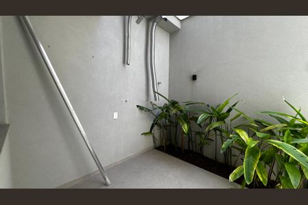 Casa de condomínio à venda com 493m², 4 quartos e 2 vagas Casa de condomínio à venda com 493m², 4 quartos e 2 vagasÁrea de Serviço