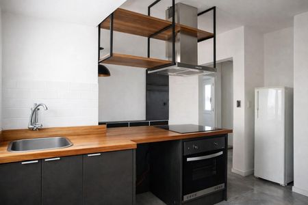 Cozinha  de apartamento para alugar com 2 quartos, 65m² em Cidade Baixa, Porto Alegre