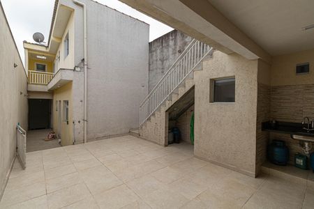 Casa à venda com 200m², 3 quartos e 2 vagas Casa à venda com 200m², 3 quartos e 2 vagasChurrasqueira e Quintal