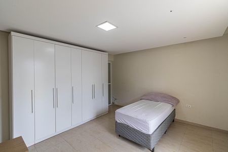 Casa à venda com 200m², 3 quartos e 2 vagas Casa à venda com 200m², 3 quartos e 2 vagasSuíte