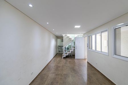 Sala de casa para alugar com 3 quartos, 200m² em Parque Cisper, São Paulo