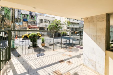 Apartamento à venda com 65m², 2 quartos e sem vagaÁrea Comum 