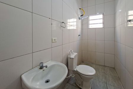 Casa para alugar com 95m², 3 quartos e 3 vagasBanheiro 