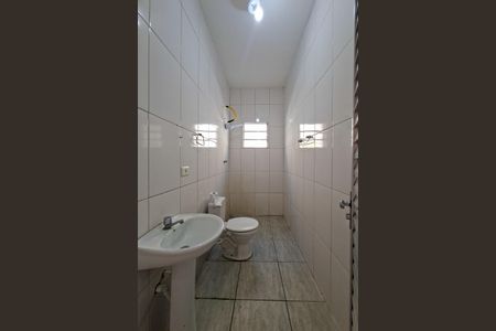 Casa para alugar com 95m², 3 quartos e 3 vagasBanheiro 