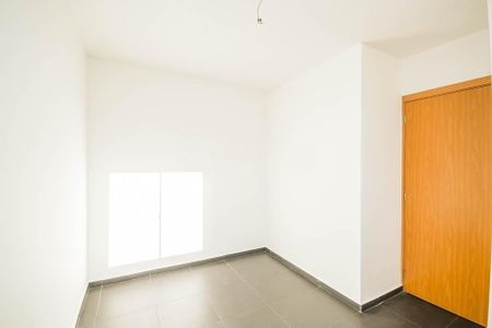 Quarto 1 de apartamento para alugar com 2 quartos, 40m² em Jardim Dona Leopoldina, Porto Alegre