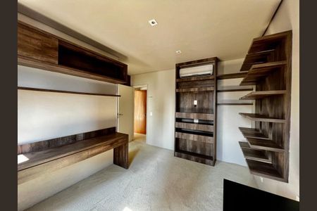 Apartamento à venda com 4 quartos, 220m² em Campo Belo, São Paulo