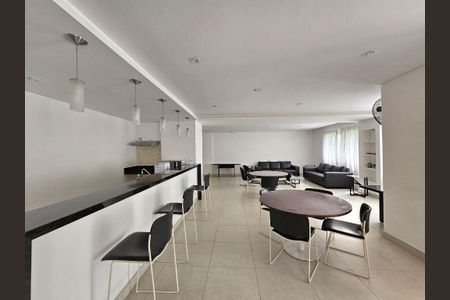 Apartamento à venda com 2 quartos, 110m² em Vila Suzana, São Paulo