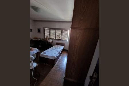 Casa à venda com 3 quartos, 300m² em Vila Cruzeiro, São Paulo