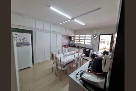 Casa à venda com 3 quartos, 300m² em Vila Cruzeiro, São Paulo