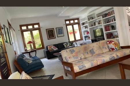 Casa à venda com 6 quartos, 302m² em Super Quadra Morumbi, São Paulo